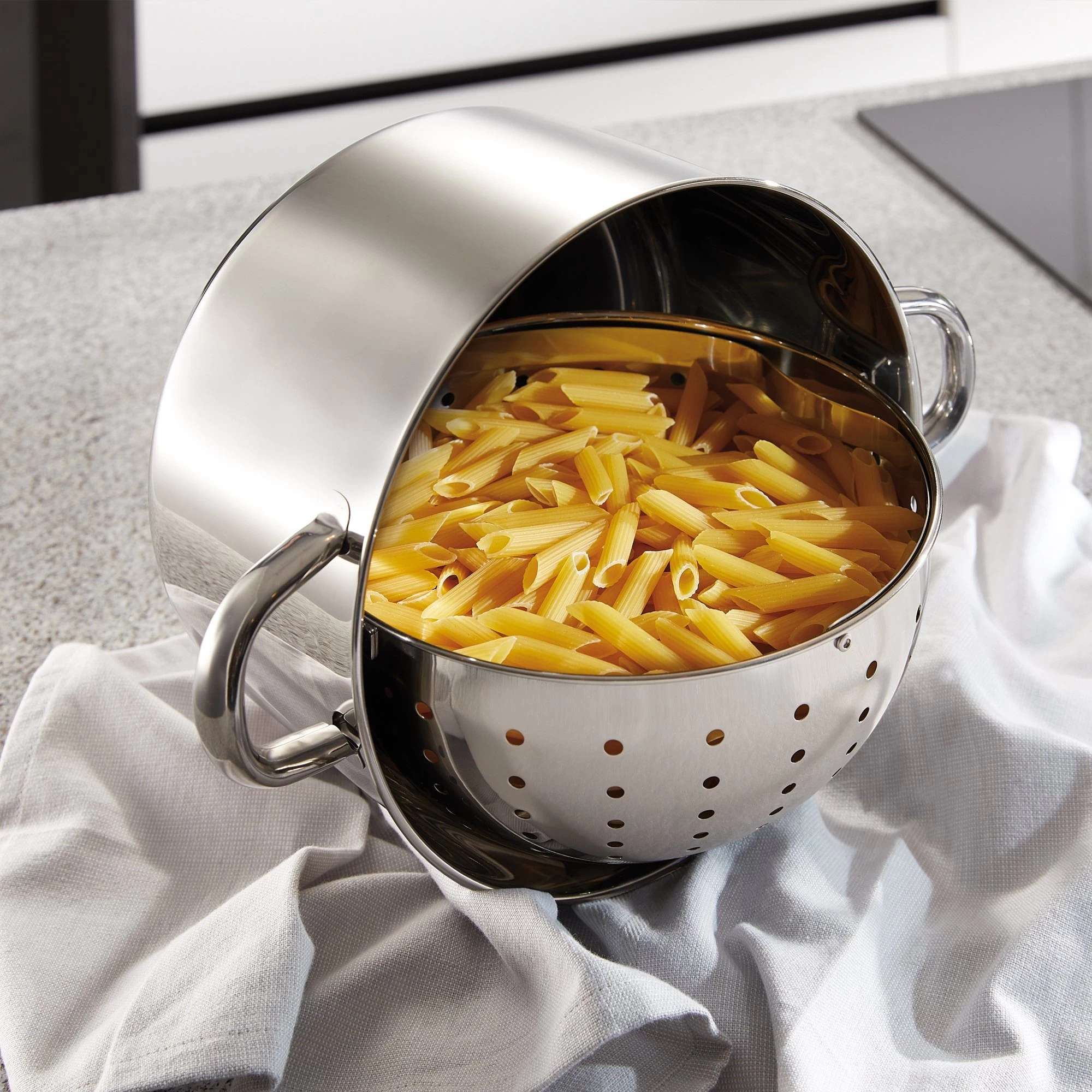 BEYOND Pannenset Voor Het Koken, Braden, Smoren, Bakken, Stoven, Stomen, Blancheren, Inclusief Zeefinzet, Inductie (set, 3-delig) 8 BEYOND Pannenset Voor Het Koken, Braden, Smoren, Bakken, Stoven, Stomen, Blancheren, Inclusief Zeefinzet, Inductie (set, 3-delig) - Afbeelding 8