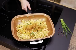 LIVINGTON Koekenpan Black Doubletta Deluxe 2-in-1 Keerbare Pan Met Frituurmandinzet En Glazen Deksel, Inductie (1-delig) 30 LIVINGTON Koekenpan Black Doubletta Deluxe 2-in-1 Keerbare Pan Met Frituurmandinzet En Glazen Deksel, Inductie (1-delig) -Kookcentrum livington koekenpan black doubletta deluxe 2 in 1 keerbare pan met frituurmandinzet en glazen deksel inductie 1 delig zwart 10