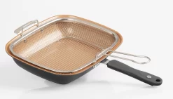 LIVINGTON Koekenpan Black Doubletta Deluxe 2-in-1 Keerbare Pan Met Frituurmandinzet En Glazen Deksel, Inductie (1-delig) 24 LIVINGTON Koekenpan Black Doubletta Deluxe 2-in-1 Keerbare Pan Met Frituurmandinzet En Glazen Deksel, Inductie (1-delig) -Kookcentrum livington koekenpan black doubletta deluxe 2 in 1 keerbare pan met frituurmandinzet en glazen deksel inductie 1 delig zwart 4 scaled